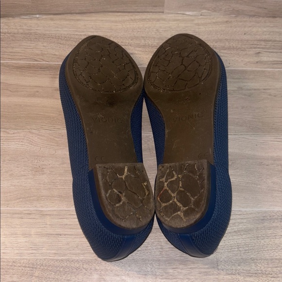 Vionic Dahlia Blue & Pink Knit Pointed Toe Ballet Flats - Picture 6 of 7